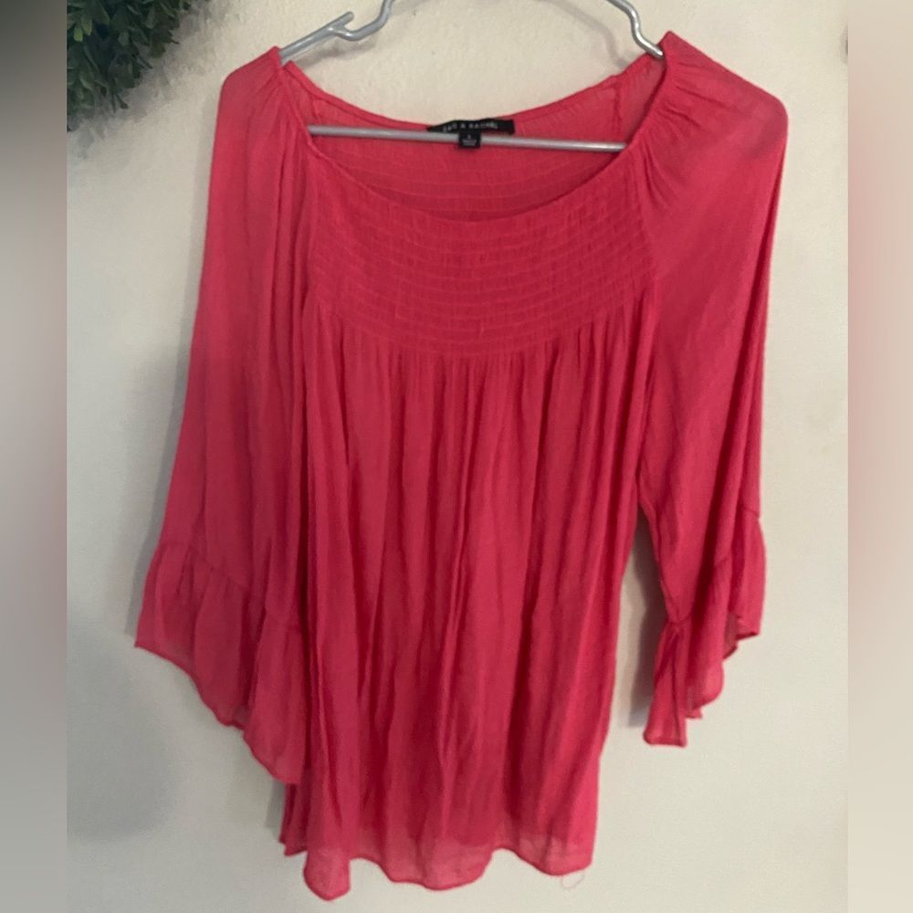 Zach & Rachel coral bell sleeve lightweight top large